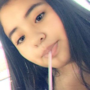 Meet your Posher, Yesenia